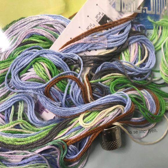 DIMENSIONS 2 Bibs Stamped Cross Stitch Kit #70-73698 – Elephant & Turtle Design - Picture 9 of 14